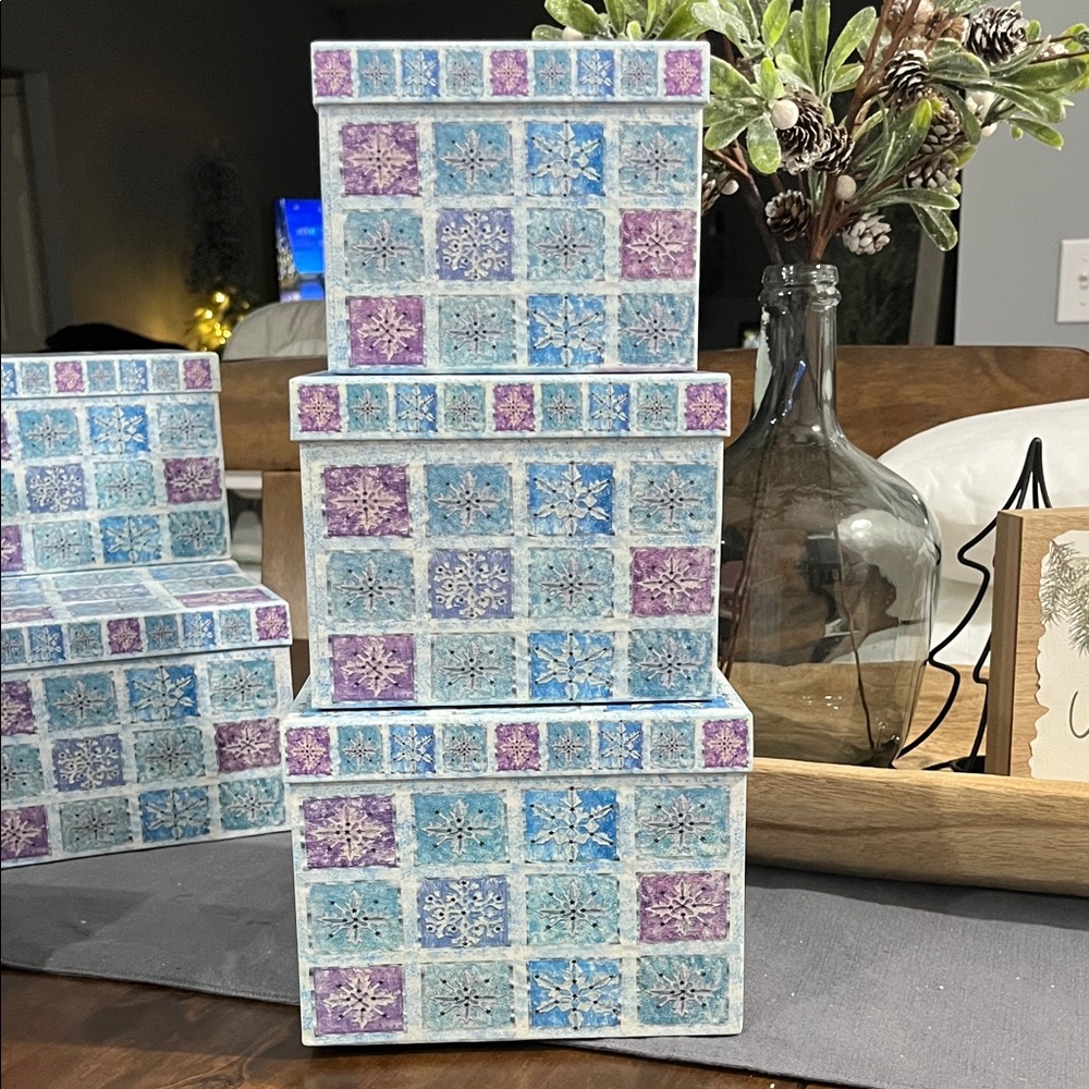 Holiday Snowflake Gift Boxes - Blue and Purple
